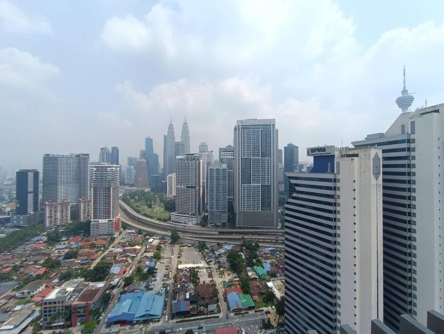 Col 23aa Cozy Klcc View & Infinity Pool * Kuala Lumpur